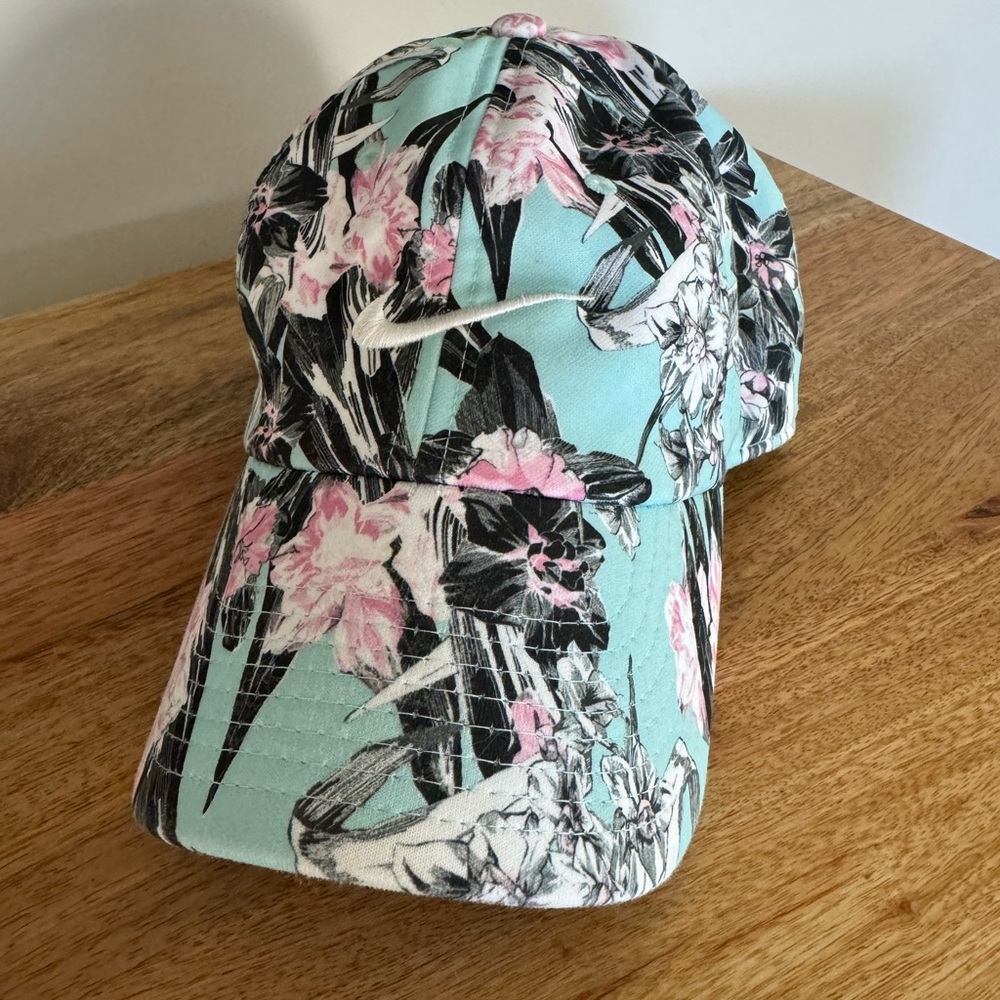 Women’s Nike Floral Baseball Hat